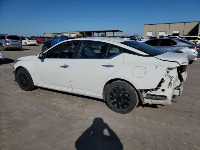 1N4BL4BV3LN316781 - 2020 NISSAN ALTIMA S WHITE photo 2