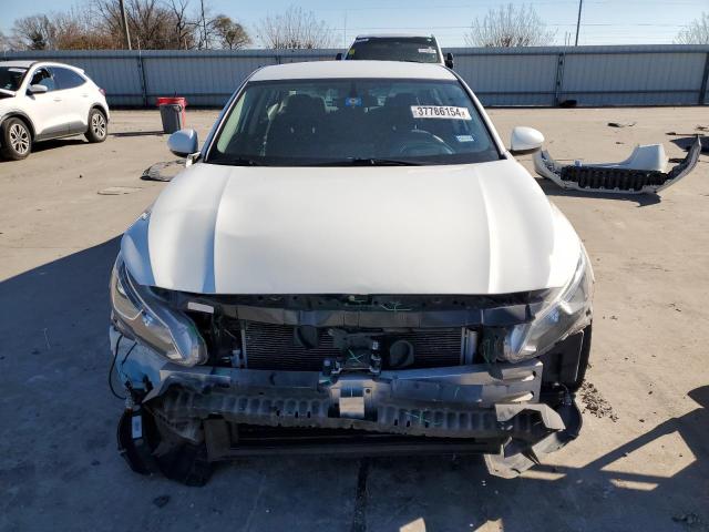 1N4BL4BV3LN316781 - 2020 NISSAN ALTIMA S WHITE photo 5