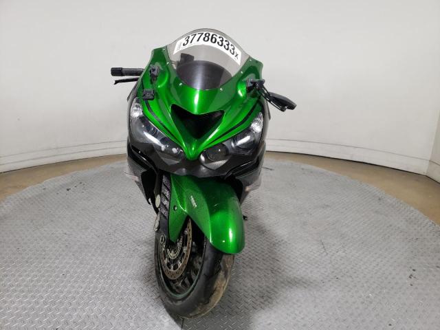 JKBZXNJ11KA008408 - 2019 KAWASAKI ZX1400 J TWO TONE photo 2