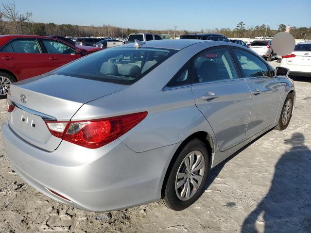 5NPEB4AC3CH356871 - 2012 HYUNDAI SONATA GLS SILVER photo 3