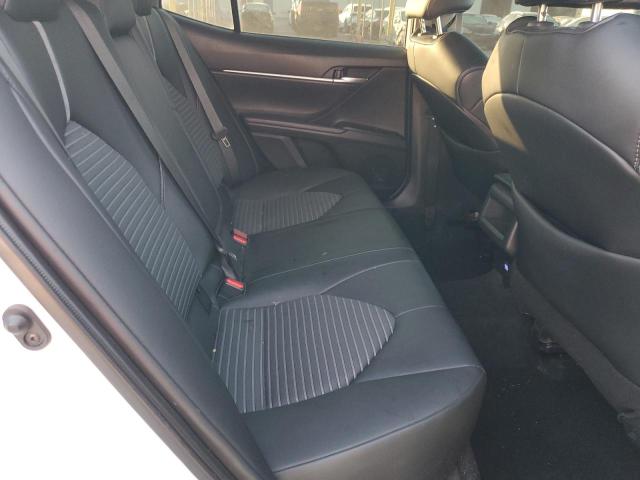 4T1T11AK4PU826770 - 2023 TOYOTA CAMRY SE NIGHT SHADE WHITE photo 10