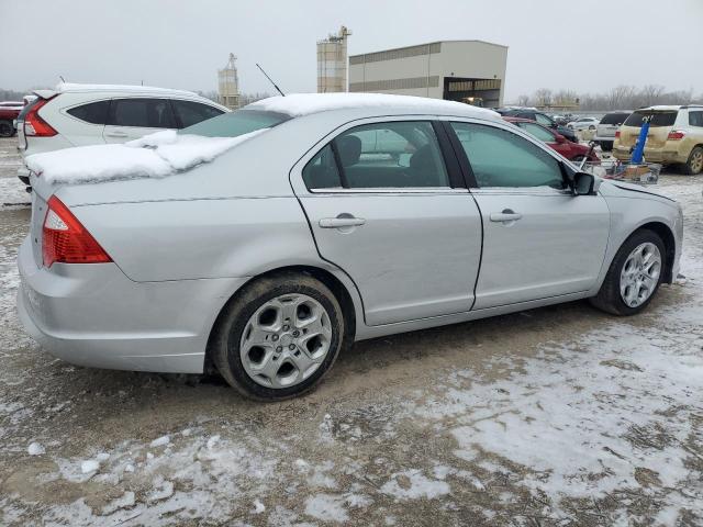 3FAHP0HA8AR259399 - 2010 FORD FUSION SE SILVER photo 3