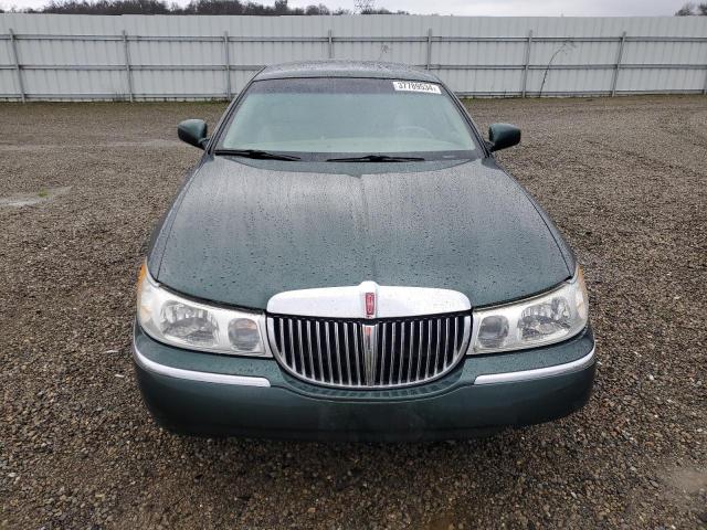 1LNHM81W61Y727618 - 2001 LINCOLN TOWN CAR EXECUTIVE GREEN photo 5