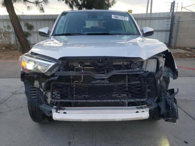 JTEMU5JRXN6051568 - 2022 TOYOTA 4RUNNER SR5/SR5 PREMIUM 银色 照片 5