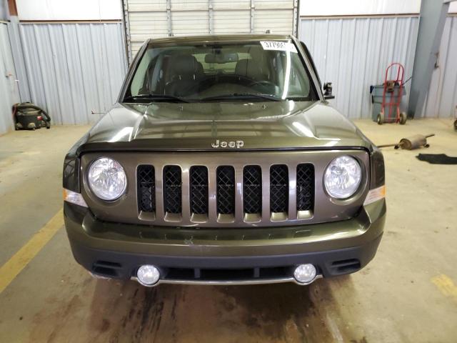 1C4NJRFB0GD586444 - 2016 JEEP PATRIOT LATITUDE GREEN photo 5