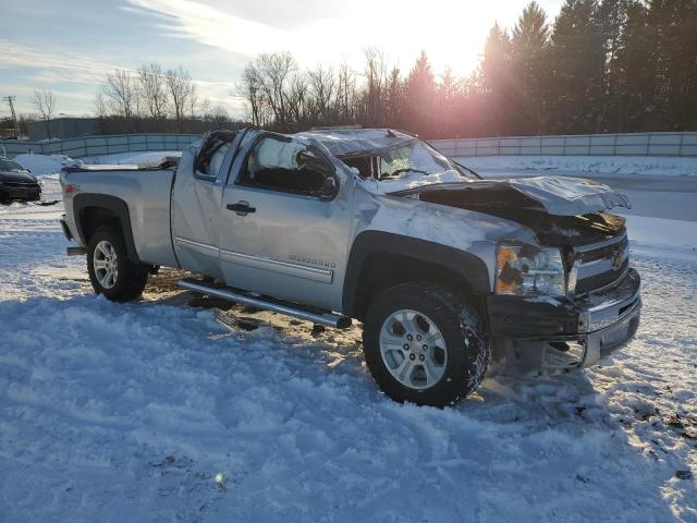 1GCRKSE7XDZ348229 - 2013 CHEVROLET SILVERADO K1500 LT SILVER photo 4