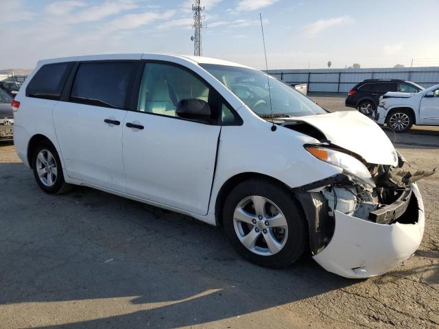 5TDZK3DC9ES483807 - 2014 TOYOTA SIENNA WHITE photo 4