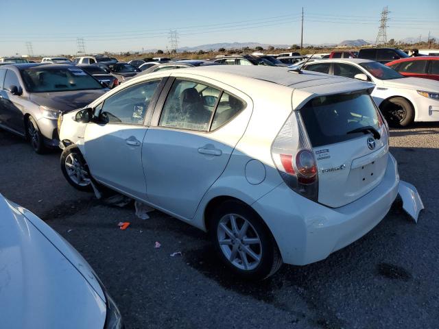 JTDKDTB31E1073773 - 2014 TOYOTA PRIUS C WHITE photo 2