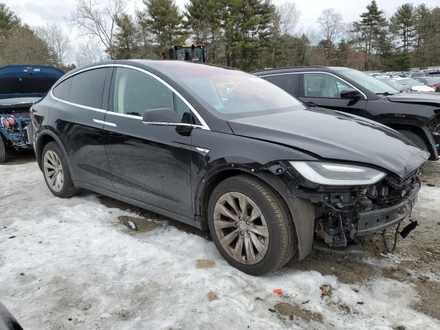 5YJXCAE24GF004067 - 2016 TESLA MODEL X BLACK photo 4