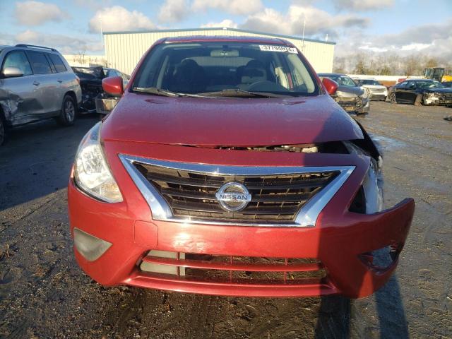 3N1CN7AP6JL840956 - 2018 NISSAN VERSA S RED photo 5