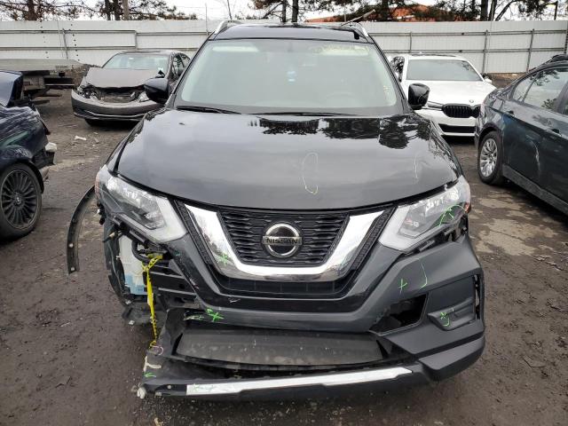 KNMAT2MV8JP550679 - 2018 NISSAN ROGUE S BLACK photo 5