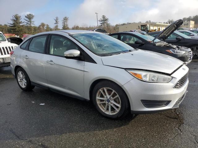 1FADP3F23HL273876 - 2017 FORD FOCUS SE SILVER photo 4