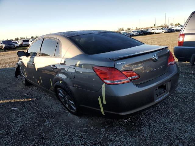 4T1BK36B45U017635 - 2005 TOYOTA AVALON XL GRAY photo 2