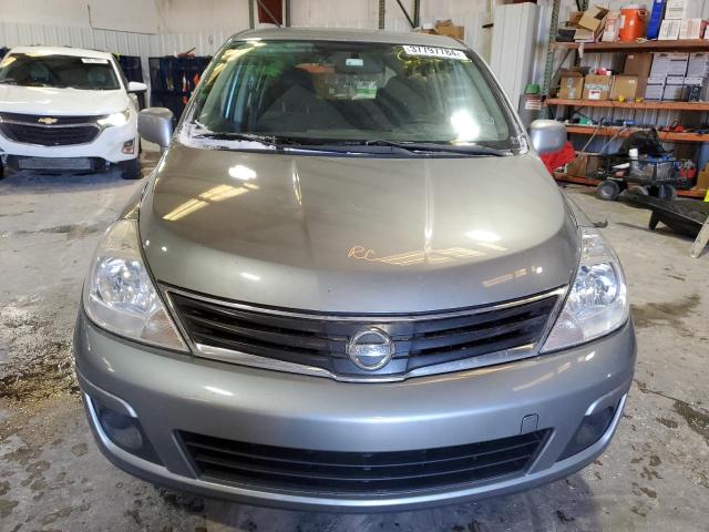 3N1BC1CP4AL430975 - 2010 NISSAN VERSA S GRAY photo 5