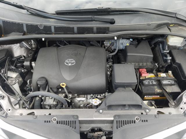 5TDKZ3DC6JS946719 - 2018 TOYOTA SIENNA LE  photo 7