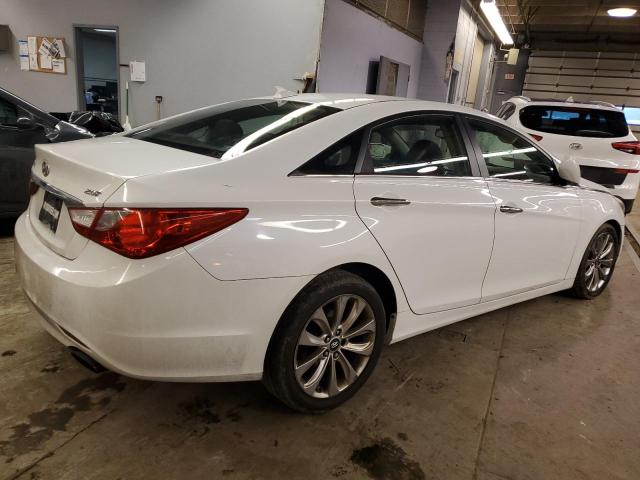 5NPEC4AB7CH417451 - 2012 HYUNDAI SONATA SE WHITE photo 3