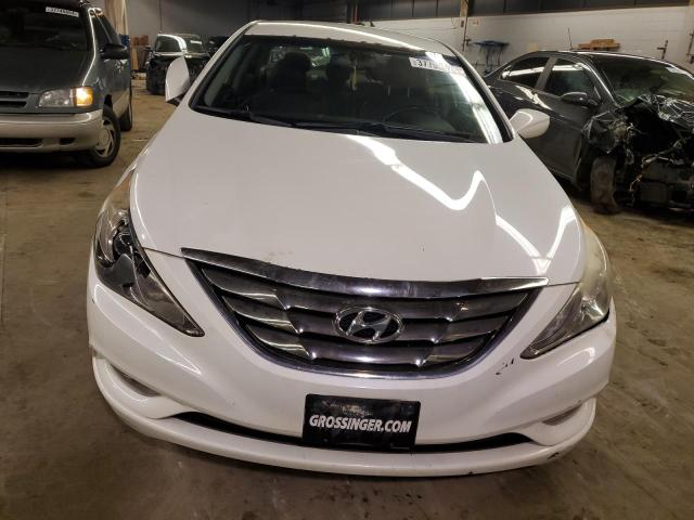 5NPEC4AB7CH417451 - 2012 HYUNDAI SONATA SE WHITE photo 5