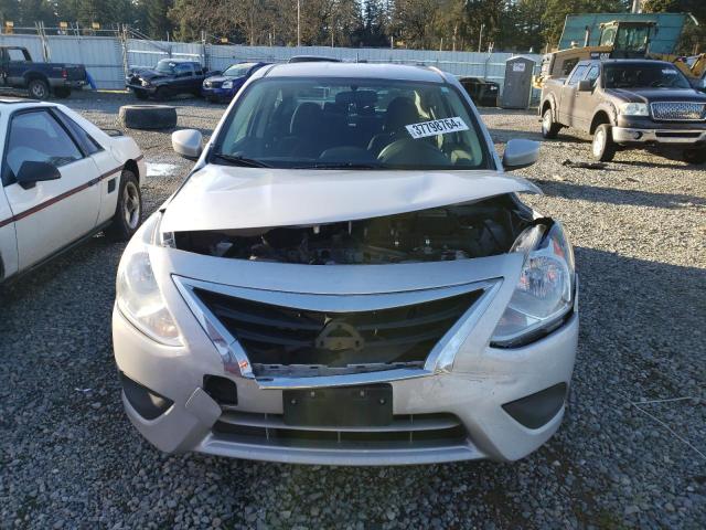 3N1CN7AP4KL847860 - 2019 NISSAN VERSA S SILVER photo 5