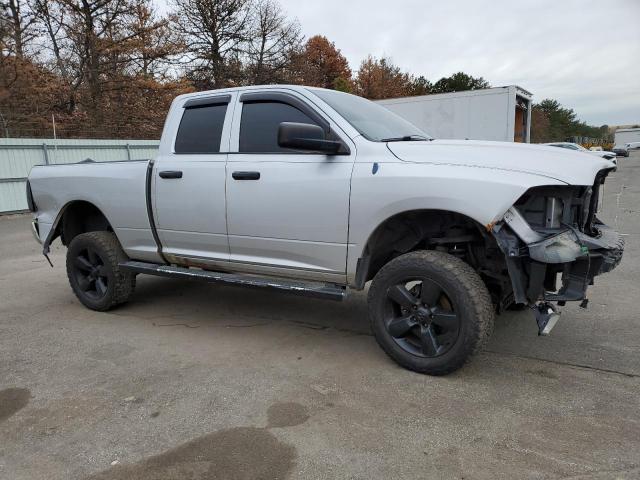 1C6RR7FT0DS710041 - 2013 RAM 1500 ST SILVER photo 4