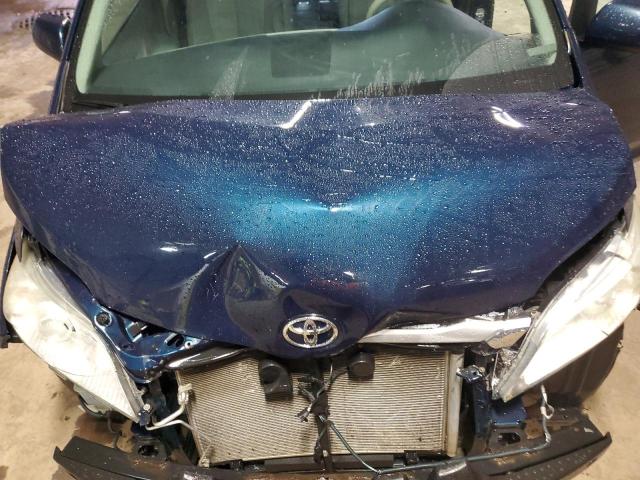 5TDDK3DCXCS042565 - 2012 TOYOTA SIENNA XLE BLUE photo 12