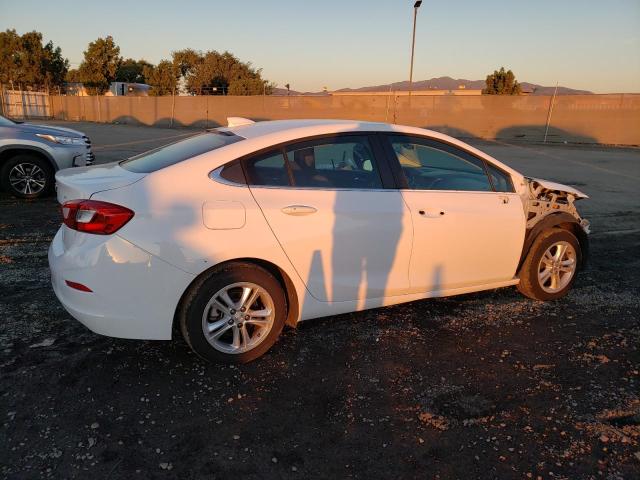 1G1BE5SM9J7176568 - 2018 CHEVROLET CRUZE LT WHITE photo 3