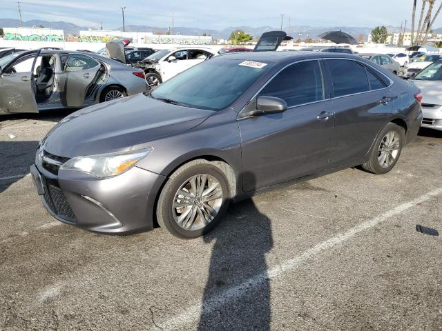 4T1BF1FK5HU367241 - 2017 TOYOTA CAMRY LE GRAY photo 1