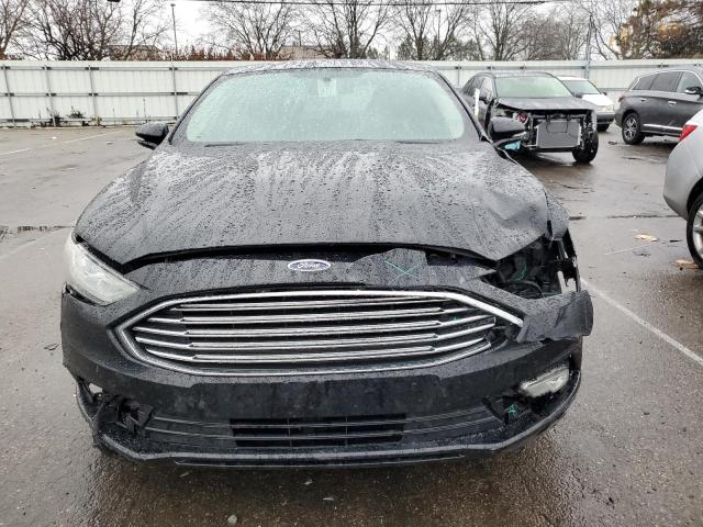 3FA6P0HD6HR251376 - 2017 FORD FUSION SE BLACK photo 5