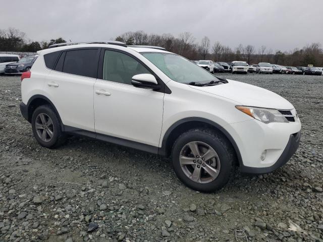 JTMWFREV2FJ056199 - 2015 TOYOTA RAV4 XLE WHITE photo 4