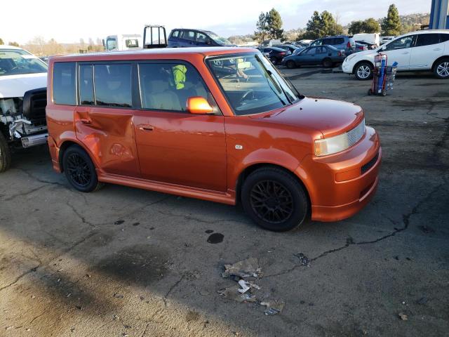 JTLKT324840161305 - 2004 TOYOTA SCION XB ORANGE photo 4