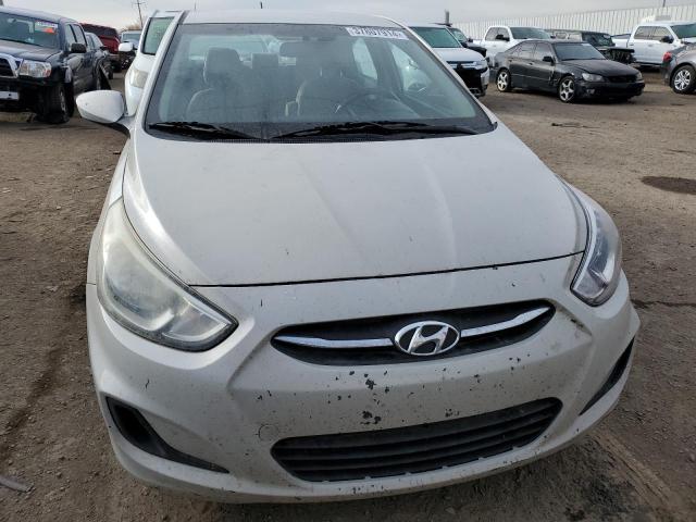 KMHCT4AE2GU102775 - 2016 HYUNDAI ACCENT SE WHITE photo 5