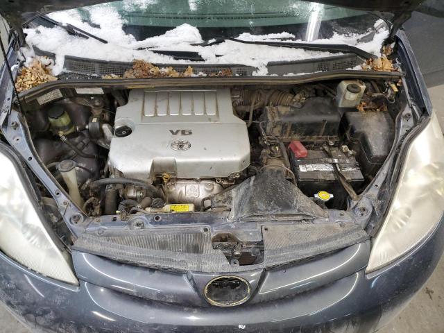 5TDZK23C58S147023 - 2008 TOYOTA SIENNA CE GRAY photo 12