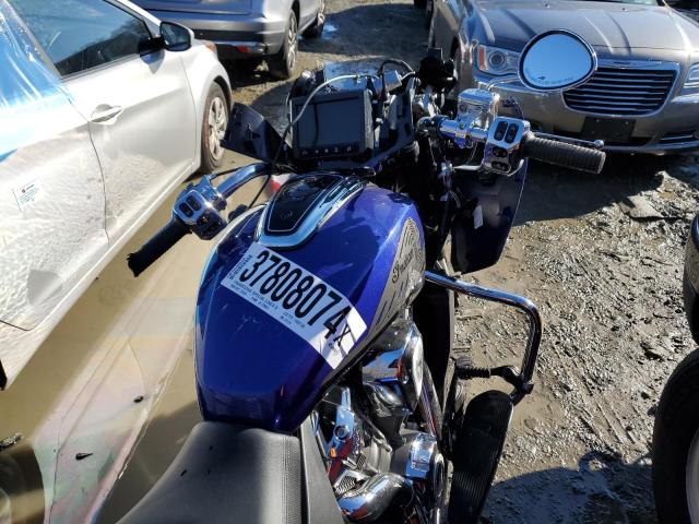56KLCARR1N3411774 - 2022 INDIAN MOTORCYCLE CO. CHALLENGER LIMITED BLUE photo 5