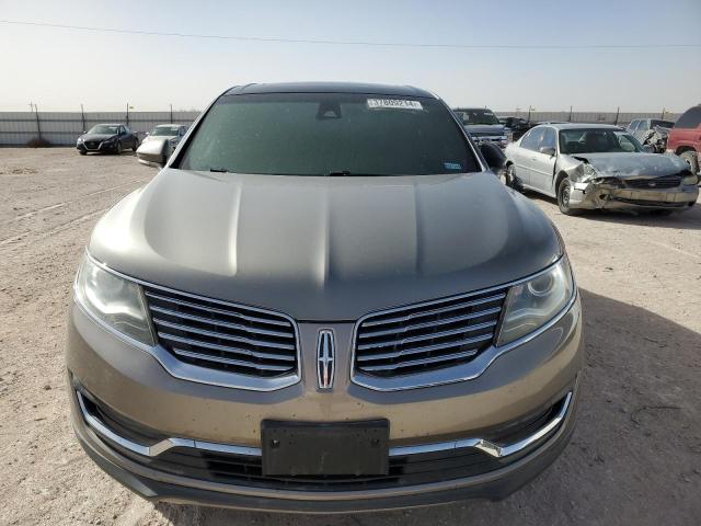 2LMTJ8LR4GBL57855 - 2016 LINCOLN MKX RESERVE أسمر صورة 5