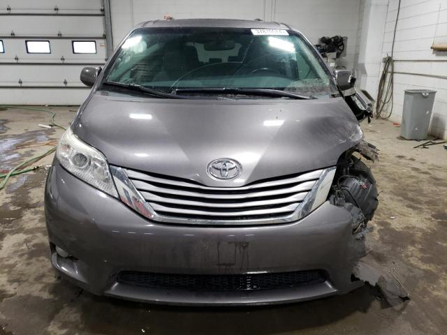 5TDYK3DC2FS541382 - 2015 TOYOTA SIENNA XLE GRAY photo 5