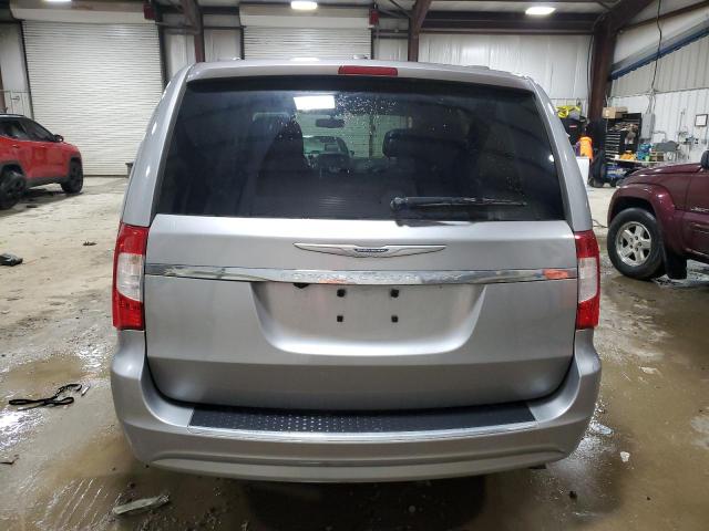 2C4RC1AG6FR677617 - 2015 CHRYSLER TOWN & COU LX SILVER photo 6