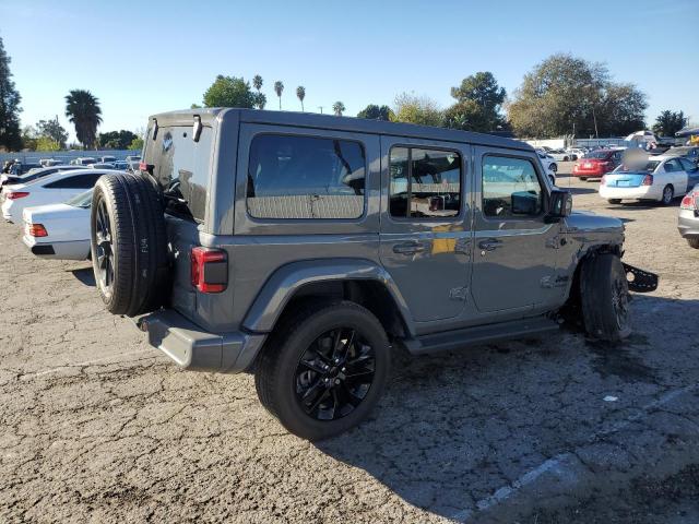 1C4HJXEM2NW173155 - 2022 JEEP WRANGLER U SAHARA GRAY photo 3