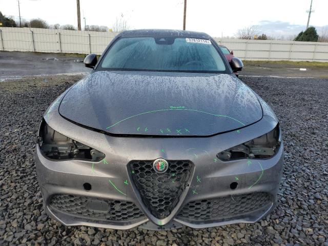 ZARFAEEN4H7556801 - 2017 ALFA ROMEO GIULIA TI Q4 GRAY photo 5