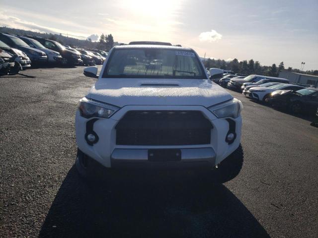 JTEBU5JR9L5782616 - 2020 TOYOTA 4RUNNER SR5/SR5 PREMIUM 白色 照片 5