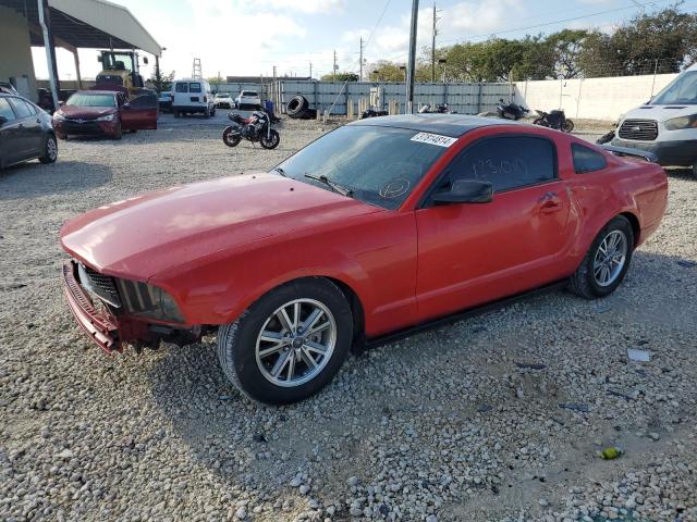 1ZVFT80NX55132248 - 2005 FORD MUSTANG RED photo 1