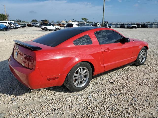 1ZVFT80NX55132248 - 2005 FORD MUSTANG RED photo 3