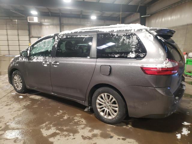 5TDYZ3DCXHS873049 - 2017 TOYOTA SIENNA XLE GRAY photo 2