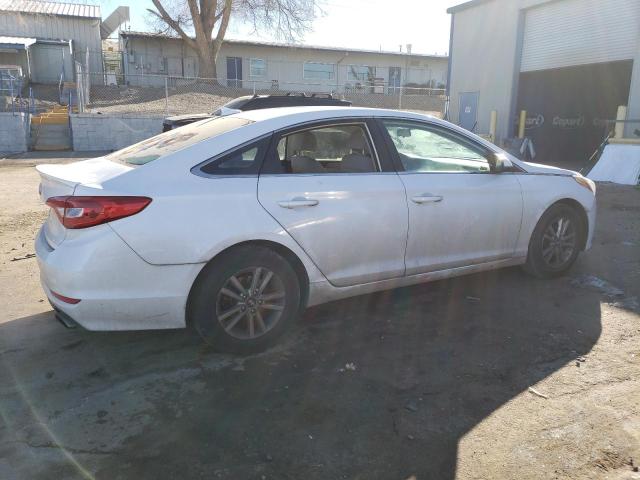 5NPE24AF3HH452324 - 2017 HYUNDAI SONATA SE WHITE photo 3