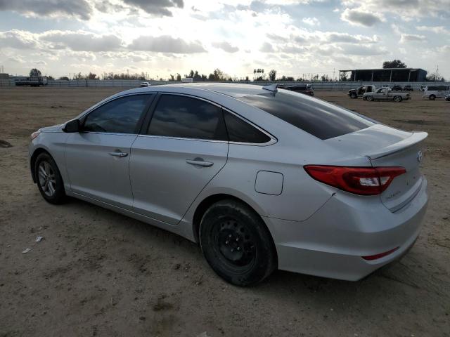 5NPE24AF6HH589516 - 2017 HYUNDAI SONATA SE SILVER photo 2