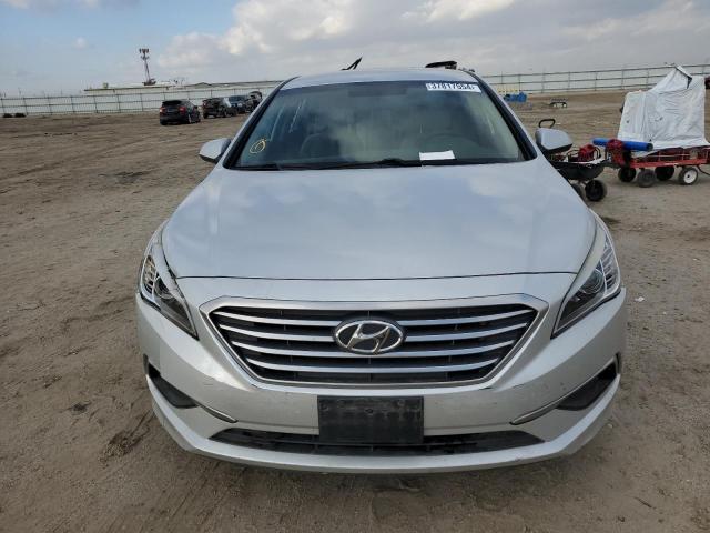 5NPE24AF6HH589516 - 2017 HYUNDAI SONATA SE SILVER photo 5