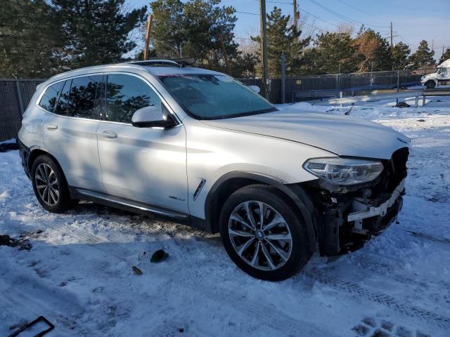 5UXTR9C55JLC81406 - 2018 BMW X3 XDRIVE30I WHITE photo 4