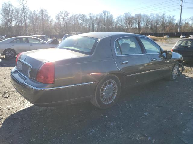 1LNHM81W34Y674090 - 2004 LINCOLN TOWN CAR EXECUTIVE GRAY photo 3