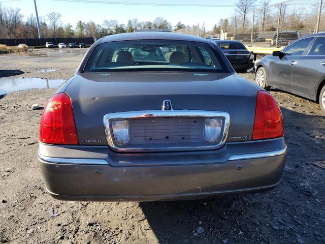 1LNHM81W34Y674090 - 2004 LINCOLN TOWN CAR EXECUTIVE GRAY photo 6