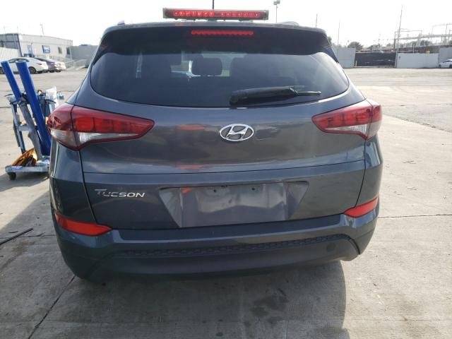 KM8J33A41HU487577 - 2017 HYUNDAI TUCSON LIMITED GRAY photo 6