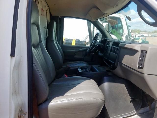 1GBJG31U471204215 - 2007 CHEVROLET EXPRESS G3500  photo 5