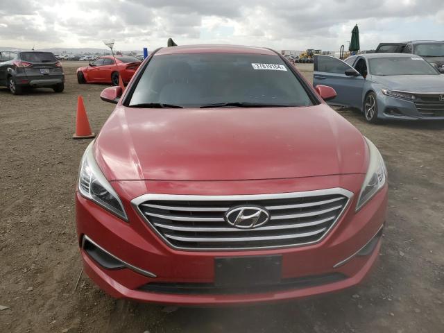 5NPE24AF2HH441668 - 2017 HYUNDAI SONATA SE RED photo 5